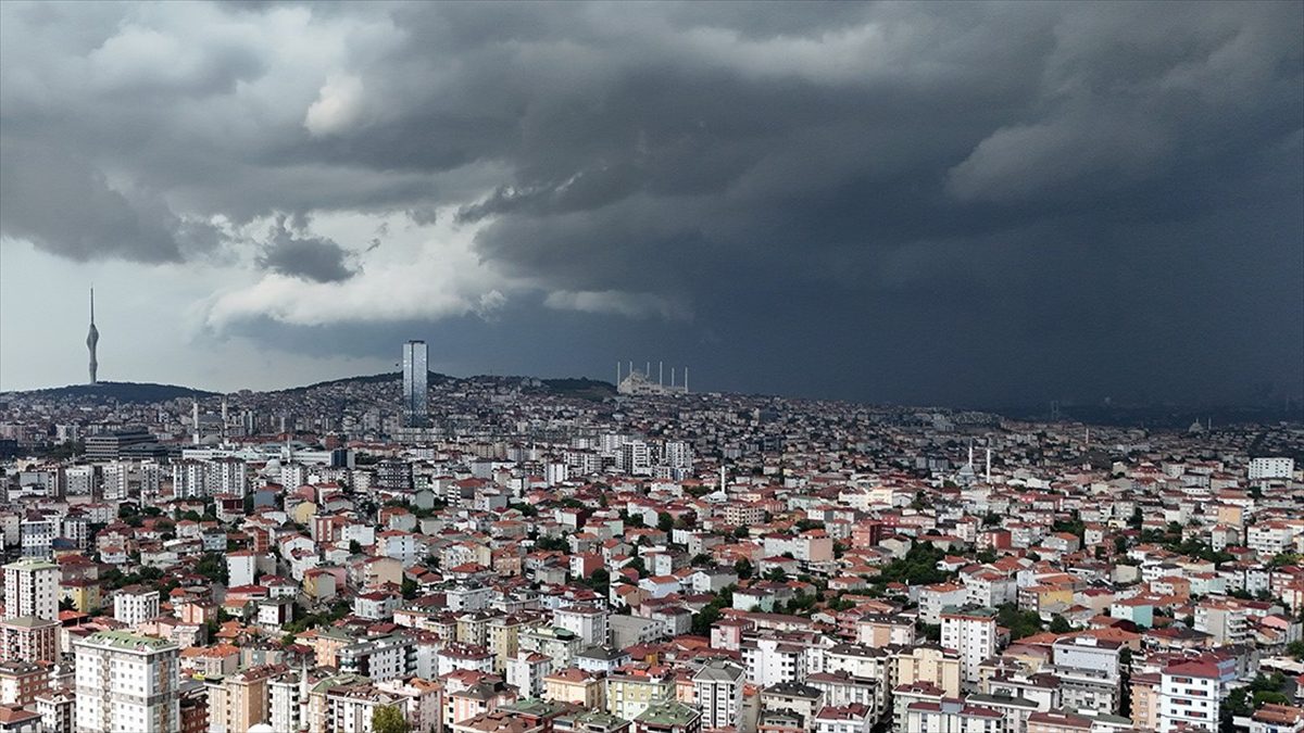 Marmara Bölgesi'ndeki bazı iller için gök gürültülü sağanak uyarısında bulunuldu.