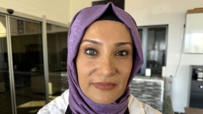 Kahramanmaraş'ın Onikişubat ilçesinde yaşayan 34 yaşındaki Nurhayat Hayta, biri mavi