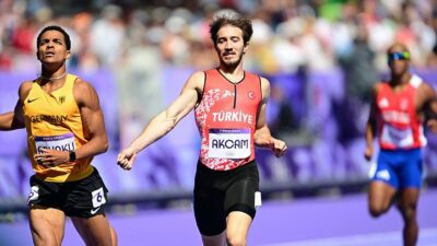 Paris 2024 Olimpiyat Oyunları'nda milli atletlerden Berke Akçam, 400 metre