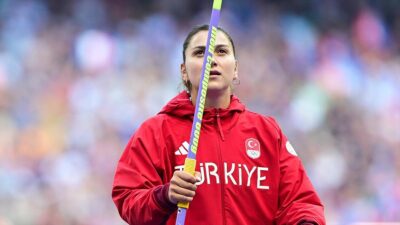 PARİS (AA) – Milli atlet Eda Tuğsuz, kadınlar cirit atmada