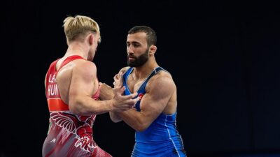 Paris 2024 Olimpiyat Oyunları'nda milli güreşçi Burhan Akbudak, son 16