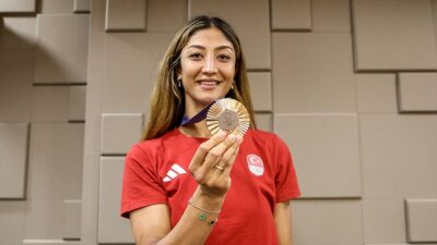 Paris 2024 Olimpiyat Oyunları'nda bronz madalya kazanan milli tekvandocu Nafia
