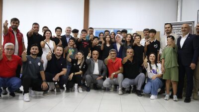 Paris 2024 Olimpiyat Oyunları'nda takım arkadaşı Şevval İlayda Tarhan ile