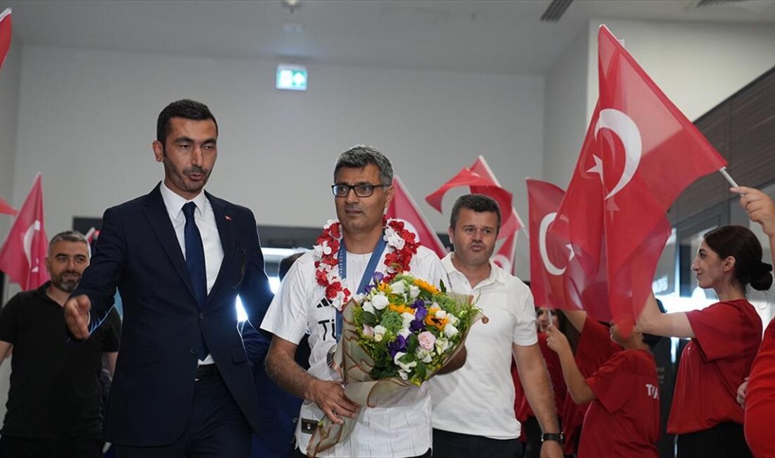Paris 2024 Olimpiyat Oyunları'nda 10 metre havalı tabanca karışık takım