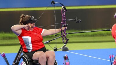 Paris 2024 Paralimpik Oyunları'nda milli para okçu Öznur Cüre Girdi,