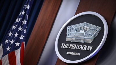 ABD Savunma Bakanlığı (Pentagon), Yemen'deki İran destekli Husilerin Kızıldeniz'de hedef