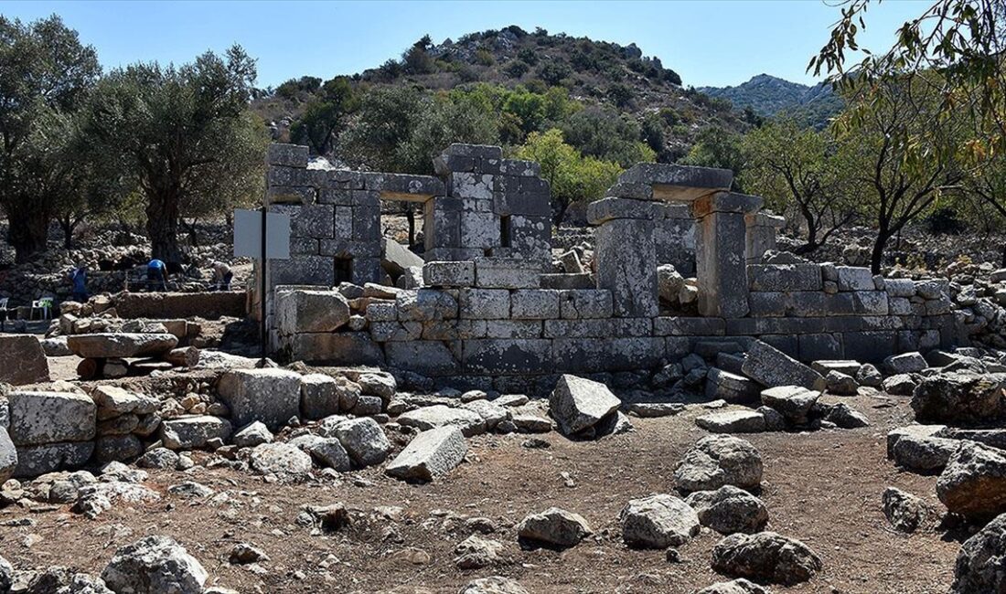 Phoenix Antik Kenti Kazı Başkanı Dr. Öğr. Üyesi Asil Yaman,