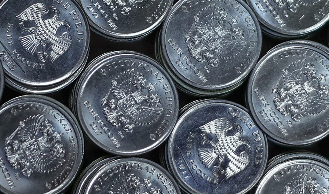 Dolar/ruble paritesi, Ukrayna ordusunun Kursk bölgesine başlattığı saldırının bir haftadır