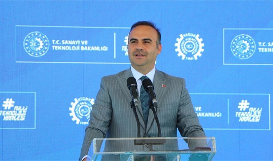 Sanayi ve Teknoloji Bakanı Mehmet Fatih Kacır, dış ticarette temmuz