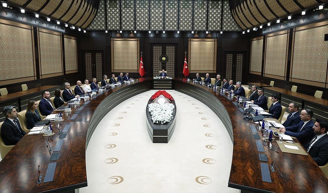 Savunma Sanayii İcra Komitesi'nde katmanlı hava savunma sistemleri ile tüm