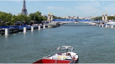 Fransa'nın ev sahipliğinde süren Paris 2024 Olimpiyat Oyunları'nda triatlon sporcularının,