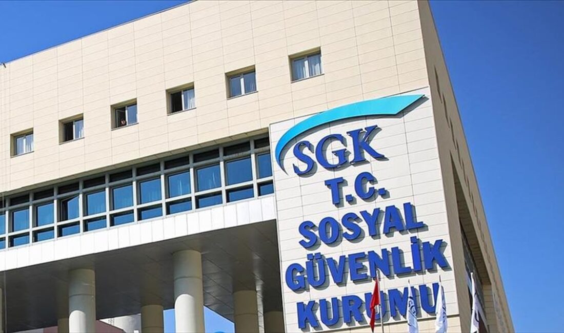 Çalışma ve Sosyal Güvenlik Bakanlığı, Sosyal Güvenlik Kurumu (SGK) bünyesinde