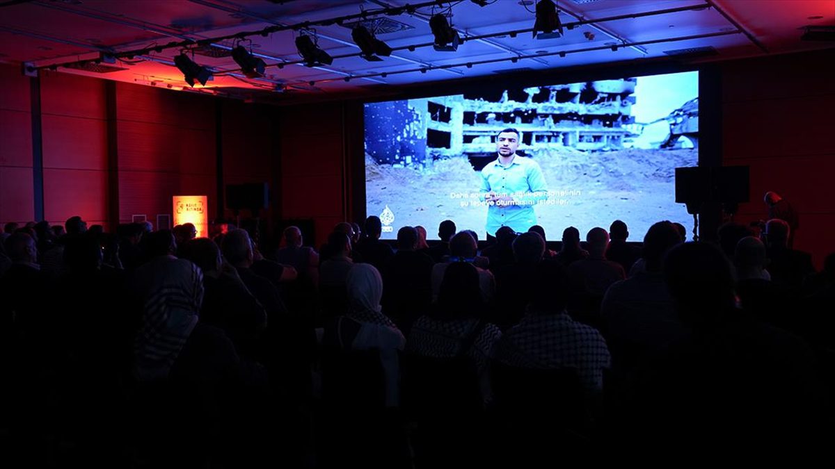 "Şifa Hastanesi-14 Günlük Vahşet Belgeseli"nin gala gösterimi, İstanbul Lütfi Kırdar