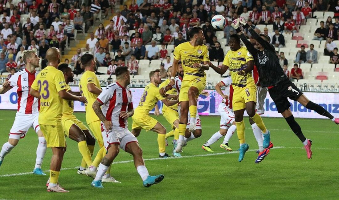 Trendyol Süper Lig'in 3. haftasında ikas Eyüpspor, deplasmanda Net Global