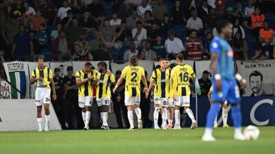 Çaykur Rizespor deplasmanında 5-0 kazanan Fenerbahçe, maç fazlasıyla liderliğe yükseldi.