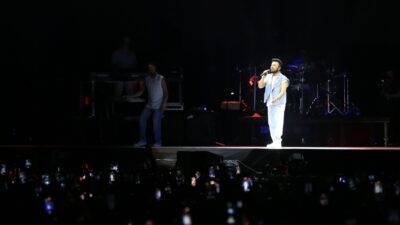 ANTALYA (AA) – Antalya'da, şarkıcılar Tarkan ve Ceza konser verdi.