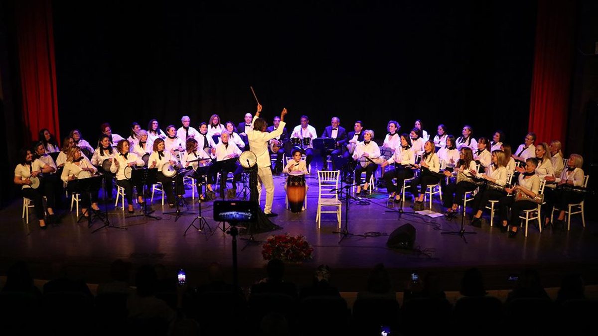 Tekirdağ'da kadınlar iş ve ev hayatının stresinden darbuka ve bendir