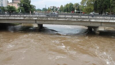 Samsun'un Terme ilçesinde etkili olan sağanak sonrası Terme Çayı'nın debisi