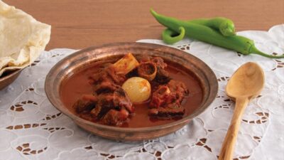 ANTALYA (AA) – Kumluca bölgesinin özgün lezzetlerinden "Antalya Topak Kızartması'na"