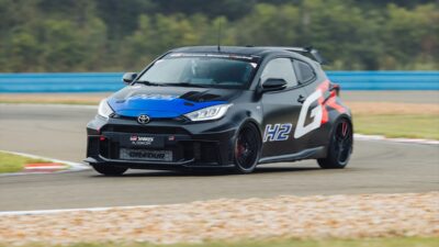 - 2026'ya kadar 10 yeni tam elektrikli model tanıtmayı ve