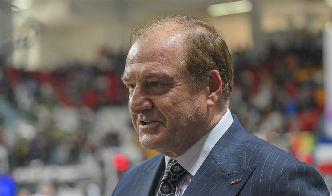 Türkiye Tekvando Federasyonu Başkanı Metin Şahin, "Tüm olimpiyatlardan madalyayla dönme