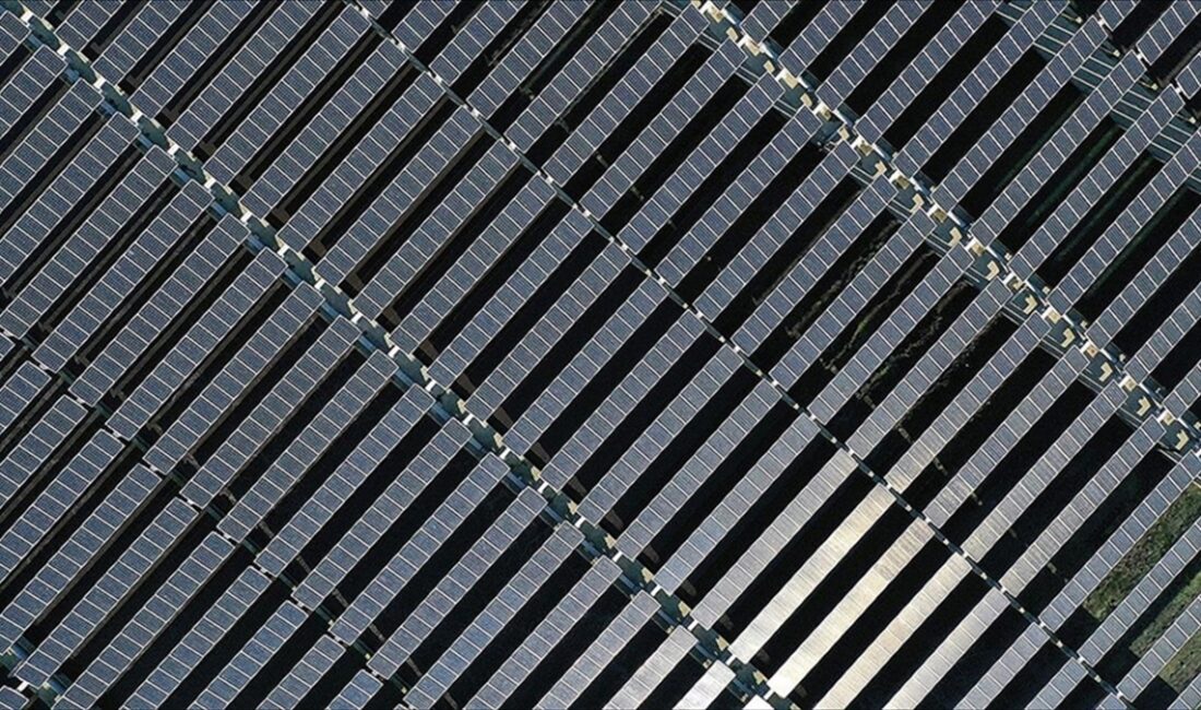 Türkiye'nin güneş enerjisinde kurulu gücü 7 Ağustos itibarıyla 16 bin