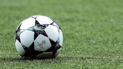 UEFA Şampiyonlar Ligi play-off turunda rövanş müsabakaları oynandı.