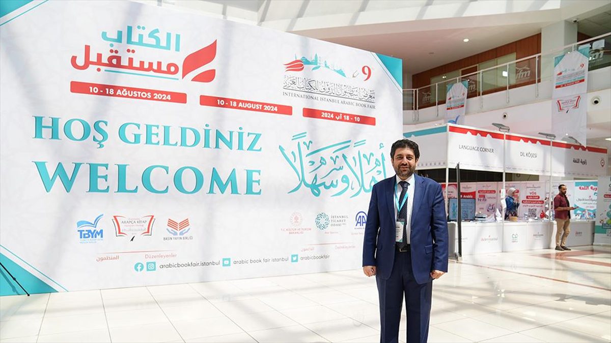 Genel Koordinatör Dr. Muhammed Ağırakça, "Kitap gelecektir sloganıyla fuarımızı organize