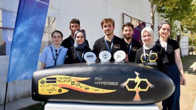 İsviçre'de düzenlenen uluslararası EHW Hyperloop Yarışması'ndan 3 ödülle dönen İstanbul