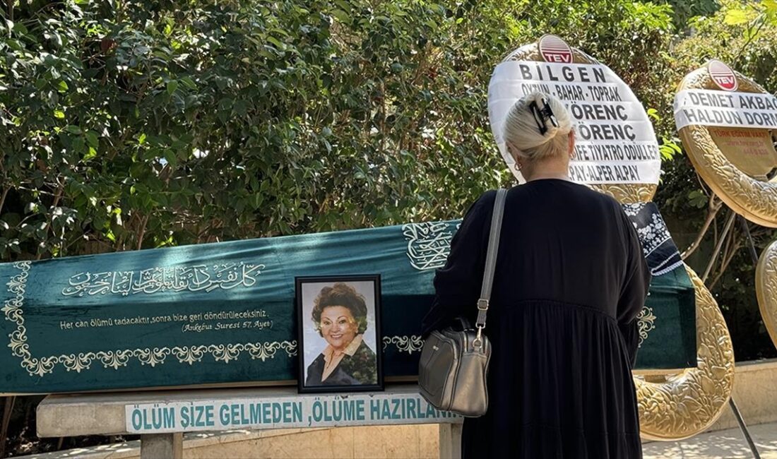 İSTANBUL (AA) – Yeşilçam filmlerinde canlandırdığı karakterlerle hafızalara kazınan usta