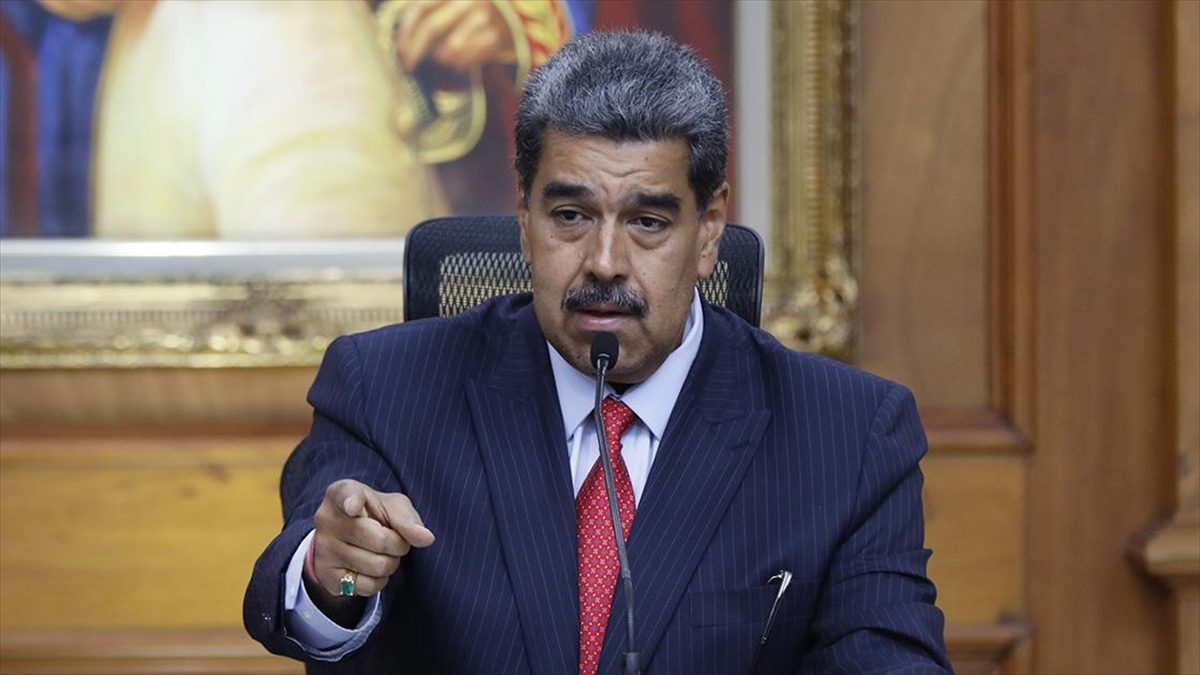 CARACAS (AA) – Başkent Caracas’taki Miraflores Sarayı’nda basın toplantısı düzenleyen