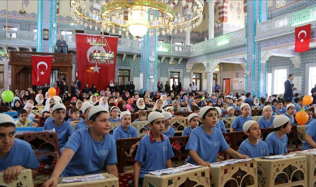 Diyanet İşleri Başkanı Ali Erbaş, Yaz Kur'an Kurslarına 3 milyona