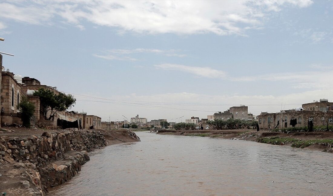 Yemen'in birçok kentinde 8 Ağustos'ta yoğun yağışlar sonucu meydana gelen
