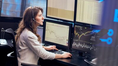 Küresel piyasalar ABD'de ekonomisine dair endişelerin devam etmesiyle karışık seyrederken,