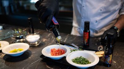 Zeytinyağı üreticisi Nova Vera Kurucusu Alan, yapılan uygulamaların iklim değişikliğini