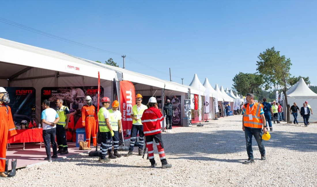 Türkiye Madenciler Derneği (TMD) tarafından düzenlenen Maden Kurtarma Yarışması'nın üçüncüsü,