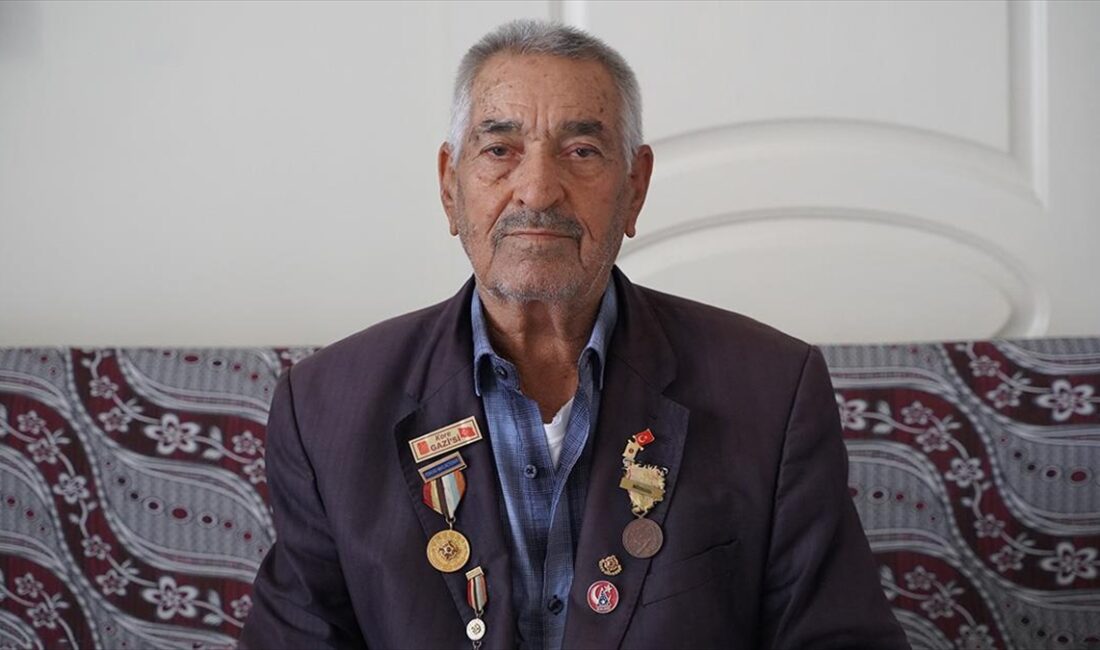 Gaziantep'te yaşayan 95 yaşındaki Kore gazisi Mehmet Özyapı, savaşta kaybettiği