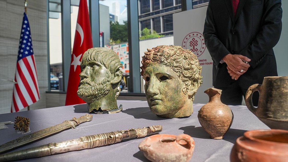 ABD'de ele geçirilen tarihi ve sanatsal değere sahip 14 eserin