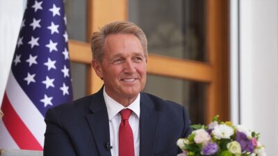 ABD'nin eski Ankara Büyükelçisi Jeff Flake, kasım ayında yapılacak başkanlık