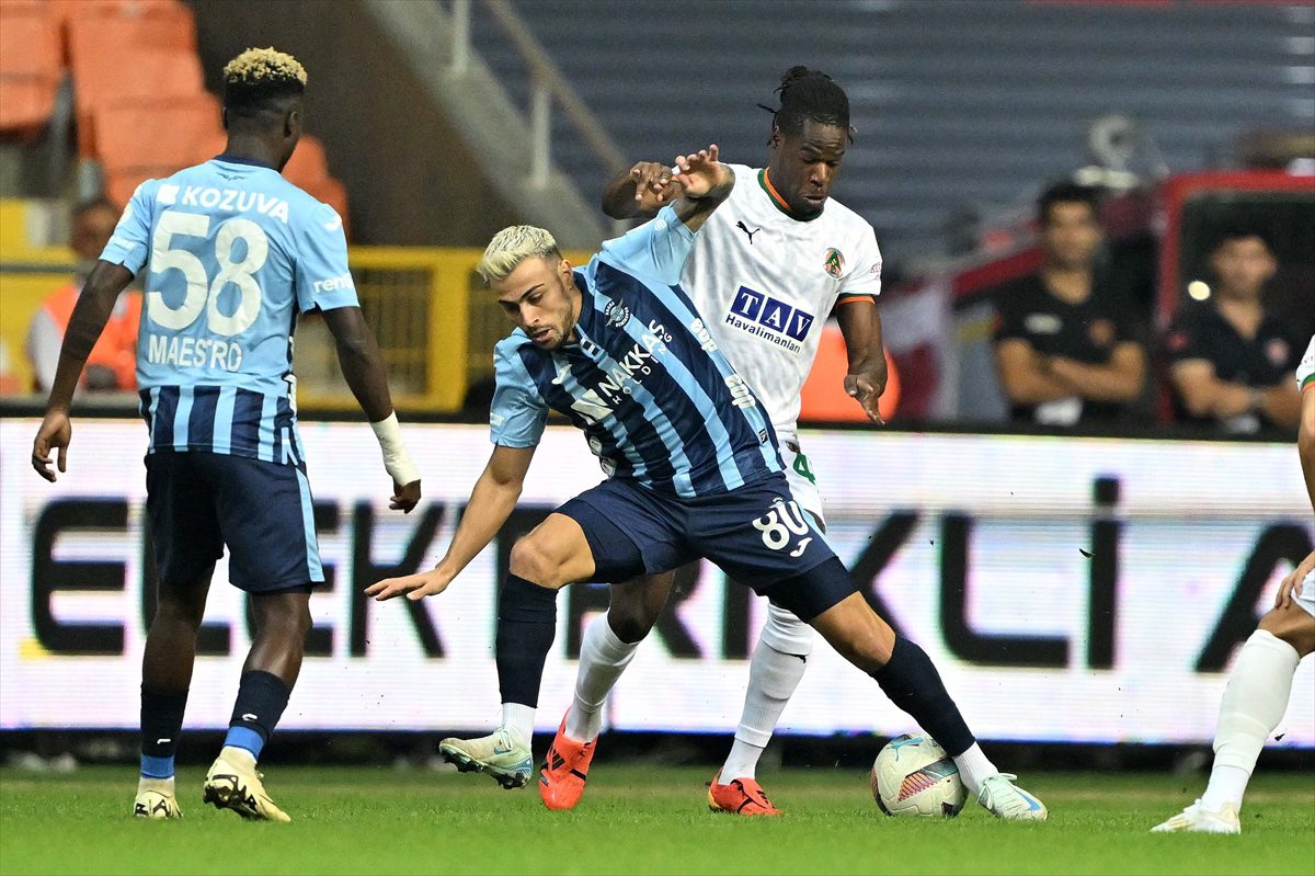 - Adana Demirspor: 0 - Corendon Alanyaspor: 2 (İlk yarı)