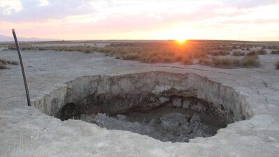 Afyonkarahisar'ın Emirdağ ilçesinde yaklaşık 10 metre çapında ve 4 metre