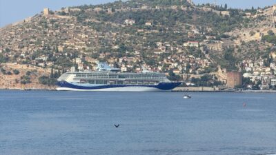 ANTALYA (AA) – Bahama bayraklı "Marella Discovery" adlı kruvaziyer, 1743