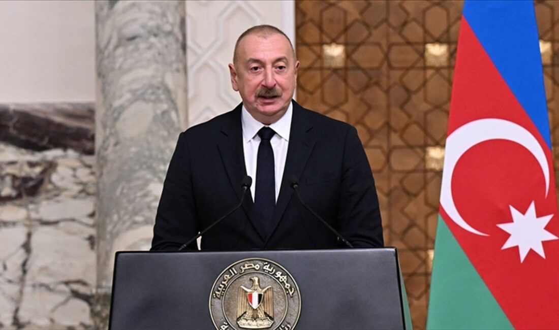 Azerbaycan Cumhurbaşkanı İlham Aliyev, Rusya ile Ukrayna arasında arabulucu olabileceklerini