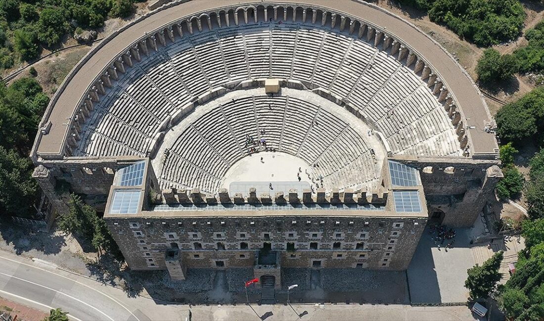Antalya Devlet Senfoni Orkestrası, 2024-2025 sezonunun açılış konserini Aspendos Antik