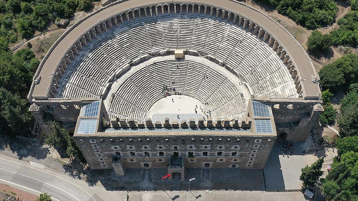 Antalya Devlet Senfoni Orkestrası, 2024-2025 sezonunun açılış konserini Aspendos Antik