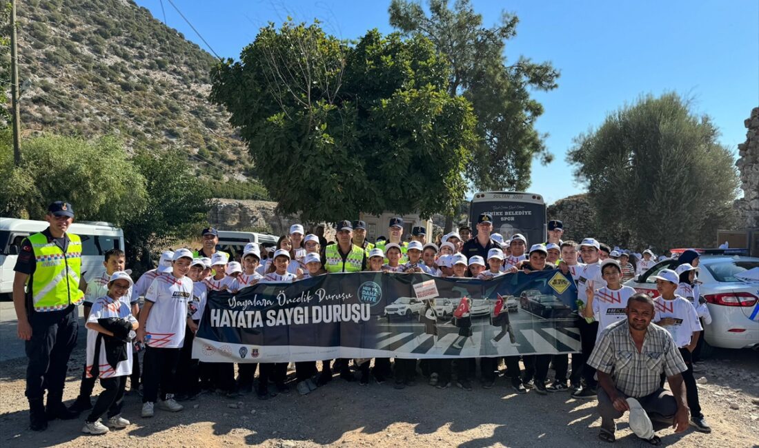 ANTALYA (AA) – Antalya'nın Finike ilçesinde "Avrupa Spor Haftası" etkinliklerinde,