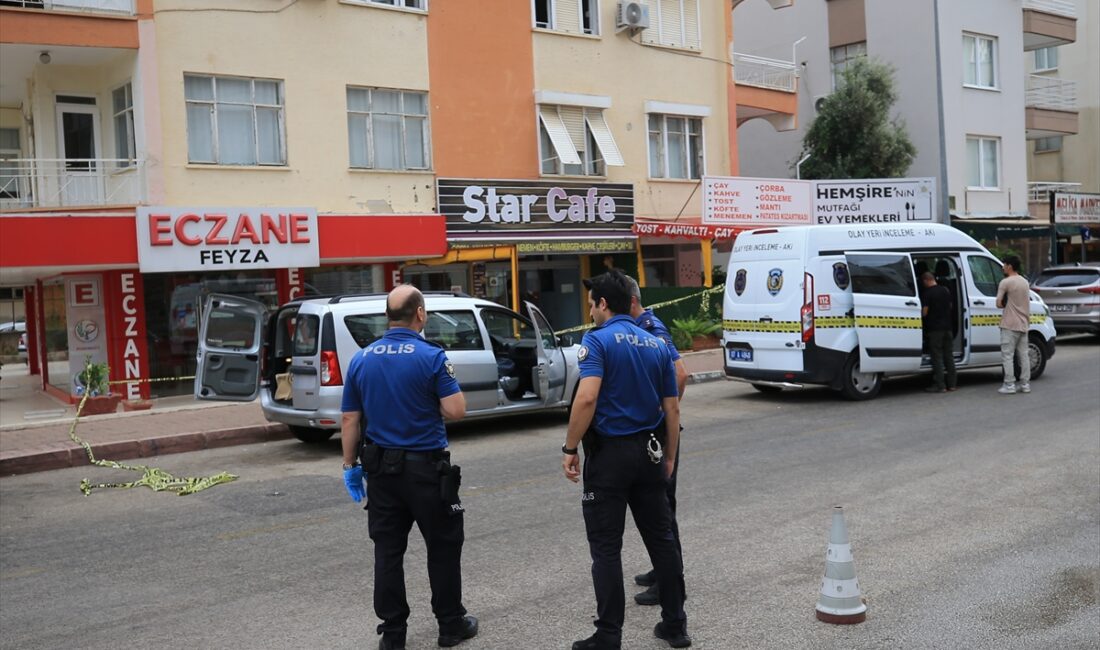 ANTALYA (AA) – Antalya’da bir kanser hastası, tedavisi gördüğü hastane