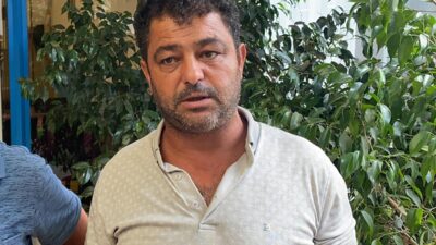 ANTALYA (AA) – Antalya’nın Gazipaşa ilçesinde denize düşen terliğini almaya