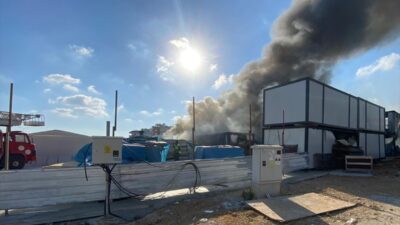 ANTALYA (AA) – Antalya’da işçilerin kullandığı 10 konteyner yandı. Antalya’nın