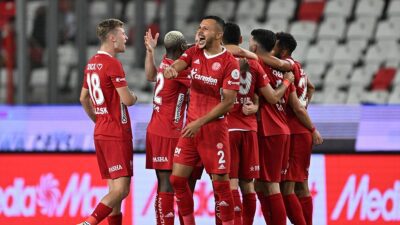 Trendyol Süper Lig'in 5. haftasında Antalyaspor, Adana Demirspor'u 2-1 yendi.